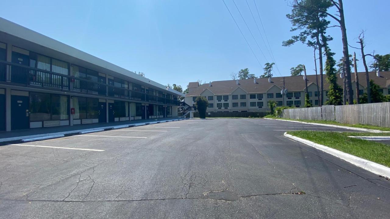 Motel 6 Wilmington, Nc - Market Street Exterior photo